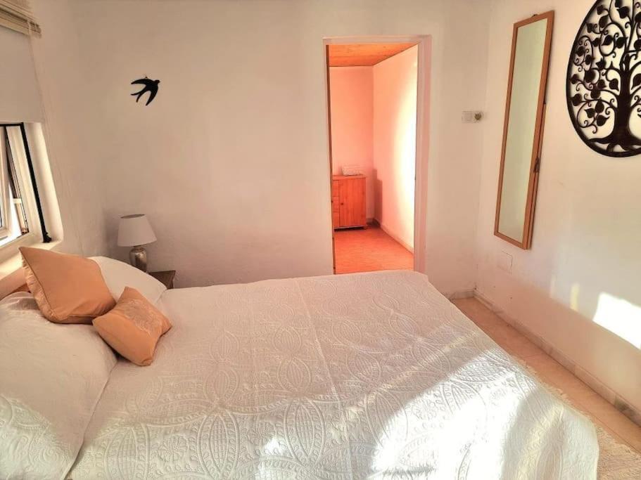 Swallows Nest Fines Extérieur photo
